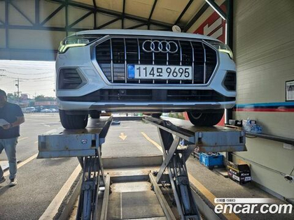Audi Q3 (F3) 35 TDI Premium (08.2020)