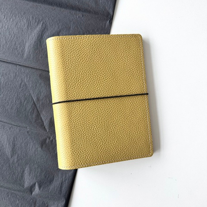 Обложка на кольцах В6+ без карманов на резинке