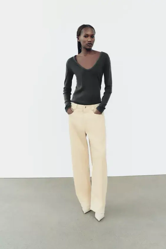 ZARA ФУТБОЛКА SLIM FIT ИЗ ТКАНИ С ЭФФЕКТОМ ПОТЕРТОСТИ, УГОЛЬНЫЙ