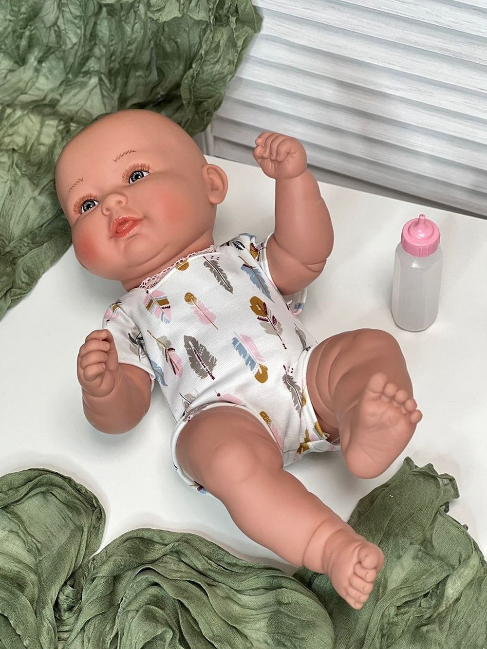 Кукла Manolo Dolls виниловая Manolita 45см в пакете (8285)