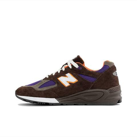 New Balance Teddy Santis x 990v2 "Brown"