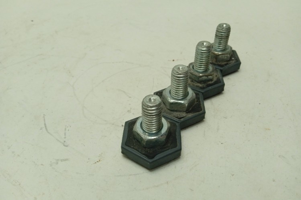 EW6S4R06W кт144 Комплект ножек для стиральной машины Electrolux EW6S4R06W б/у