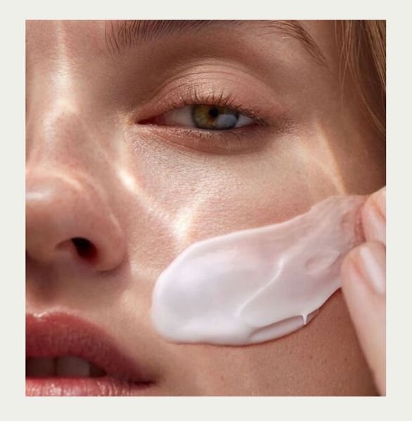 Антивозрастной крем-лифтинг: Ваш главный союзник в борьбе за молодость кожи