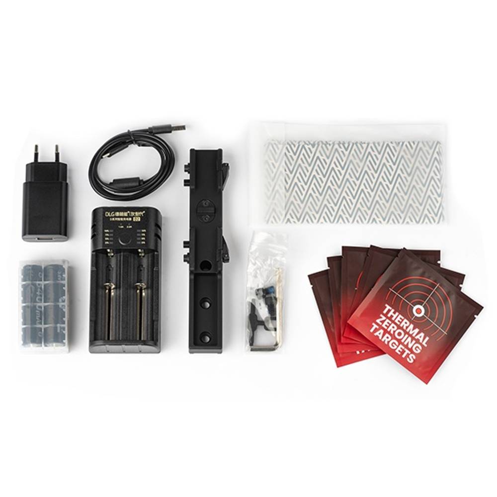 Тепловизионный прицел ARTELV Electron 1.4x25 640x512 LRF — комплектация: аккумуляторы, зарядное устройство, кронштейн, мишени