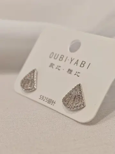 Серьги Oubi Yabi «Diamond Wing» Silver