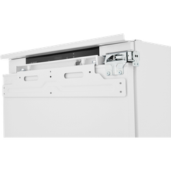 Встраиваемый холодильник ZUGEL ZRI1750NF