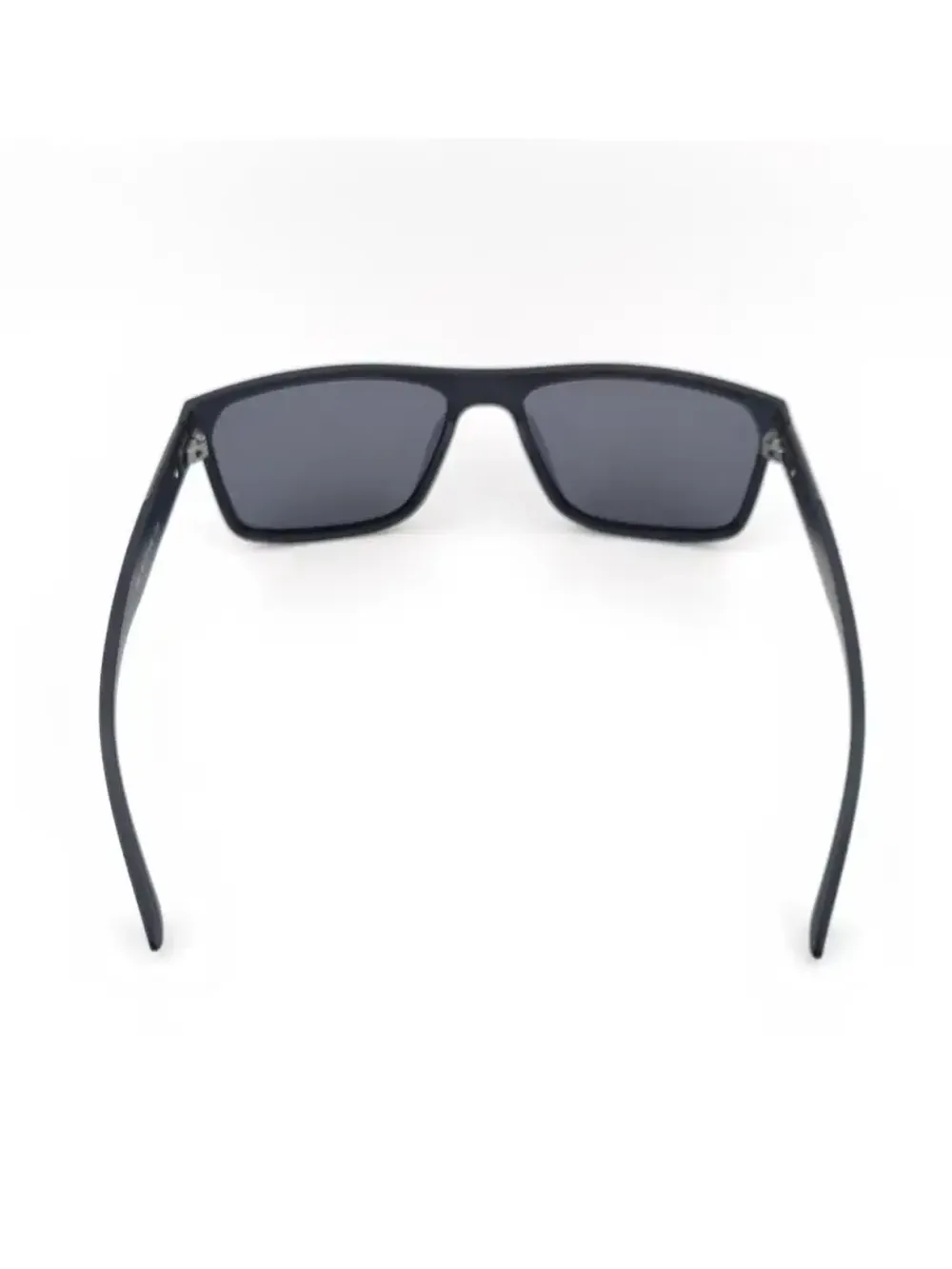 Солнцезащитные очки с поляризацией