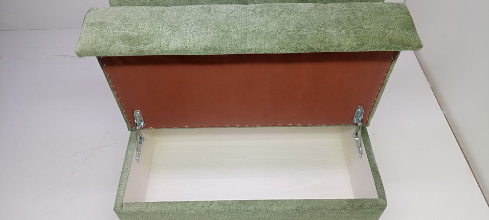 Стильный компактный диван Фабрики ОНИКС из практичного и износостойкого материала с оригинальным дизайном, вместительным ящиком для хранения, мягким наполнителем для дома, дачи и офиса