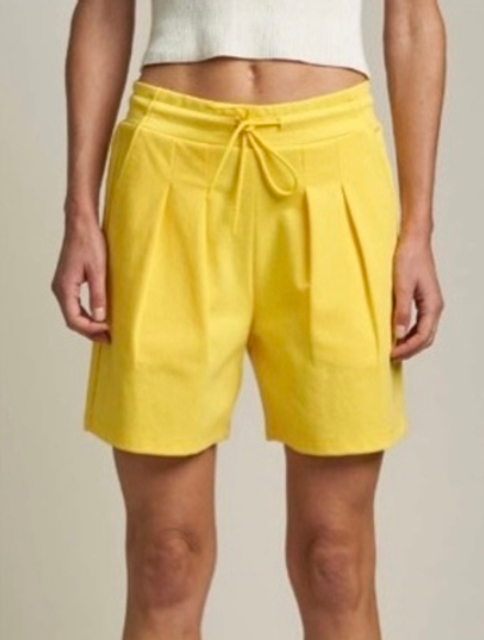 Шорты женские