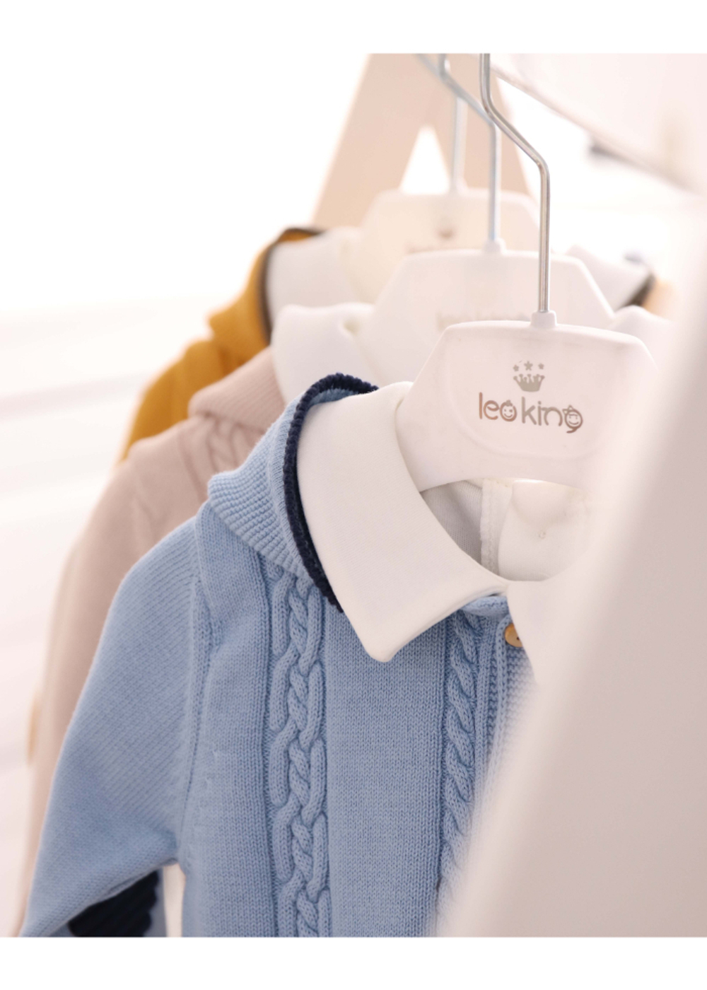 кофта с боди и штанами