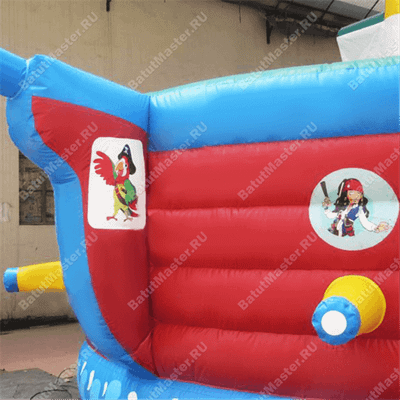 Большой надувной батут-горка "Корабль флибустьеров" 14*8*6 м