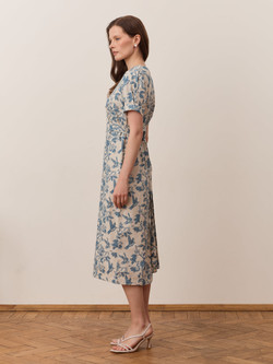 Платье с коротким рукавом