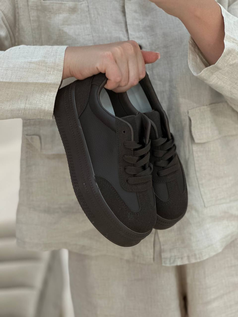 Кеды из эко замши