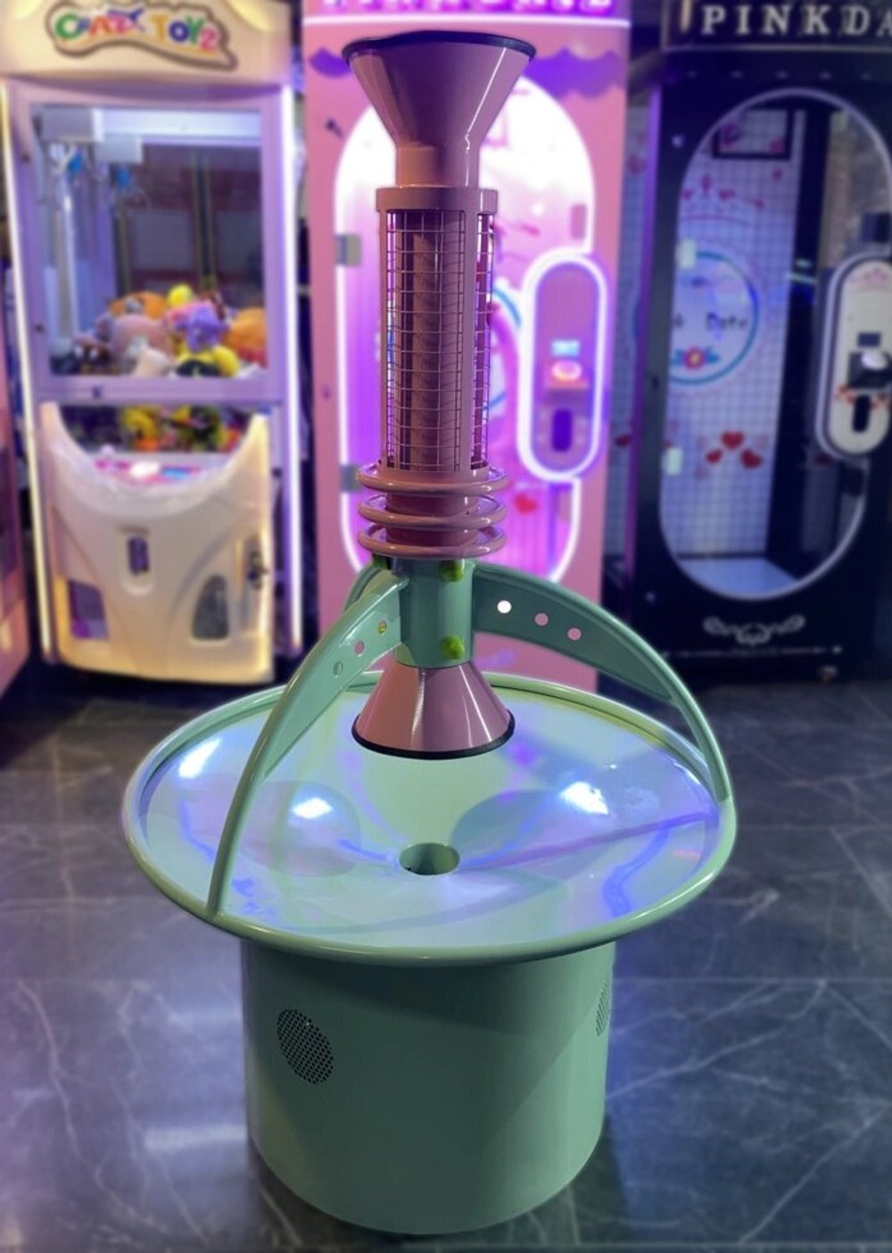 Фонтан для сухого бассейна высокий