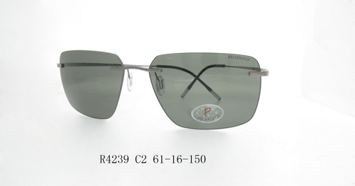 R4239