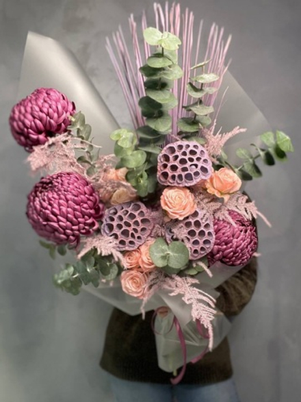 Букет сезонных цветов Версаль