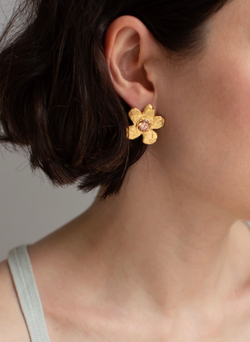 Gunga Серьги в виде больших цветов