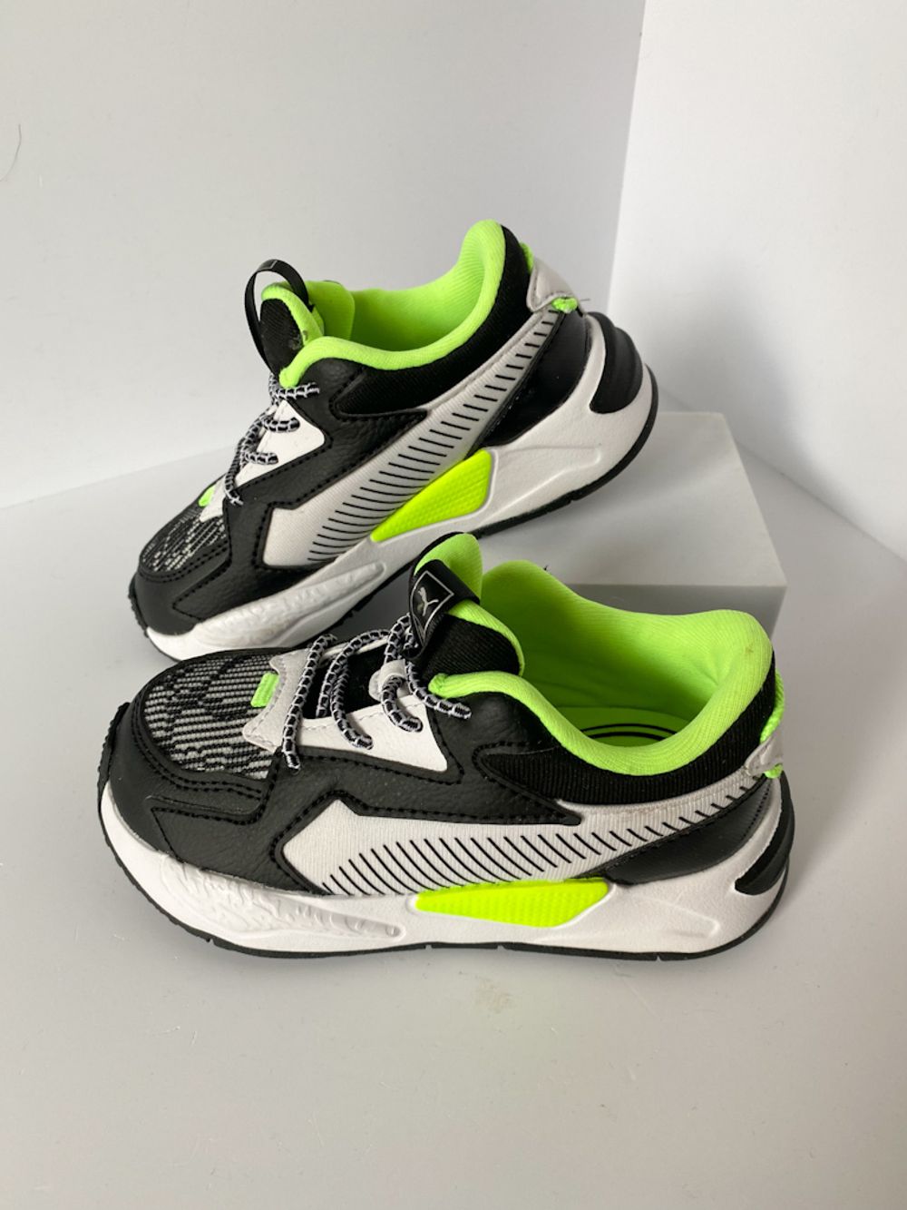 Новые кроссовки Puma, 25