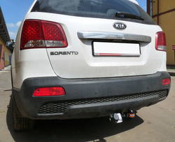 Фаркоп AvtoS KI 17 для Kia SORENTO R (2009-2012)(паспорт и сертификат в комплекте)(без электрики)