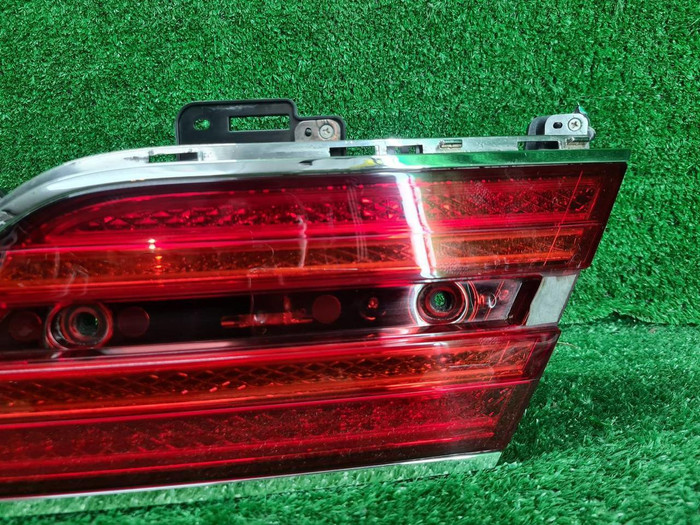 Фонарь крышки багажника Genesis G90 (2018-2022)