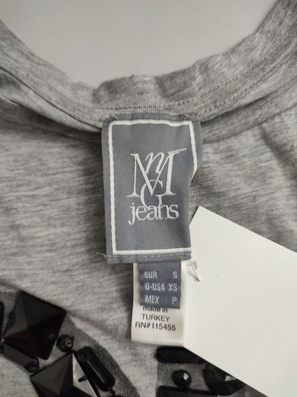 Футболка с камнями 44 размер