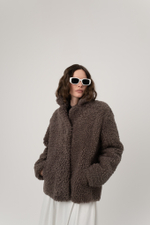 Коричневая шуба