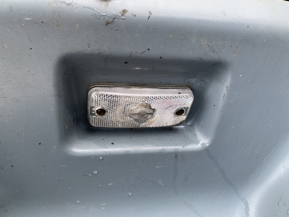 Корпус подножек левый