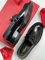 Лоферы Valentino