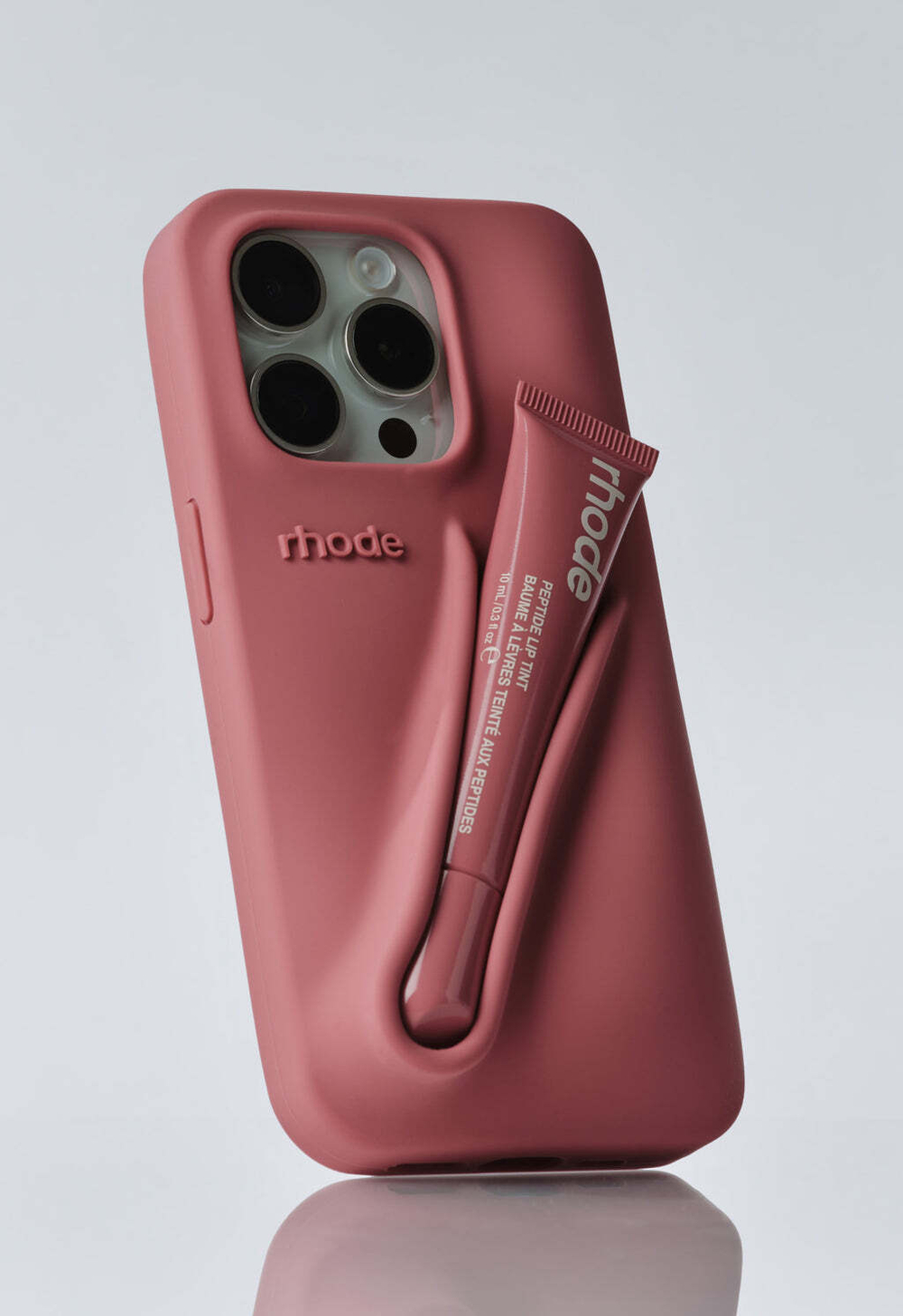 Rhode Summer Lip Case iPhone 15 PRO - salty tan