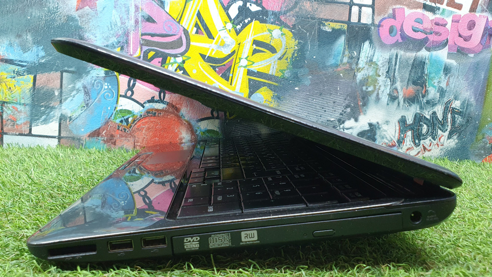 Ноутбук Toshiba Pentium/3Gb