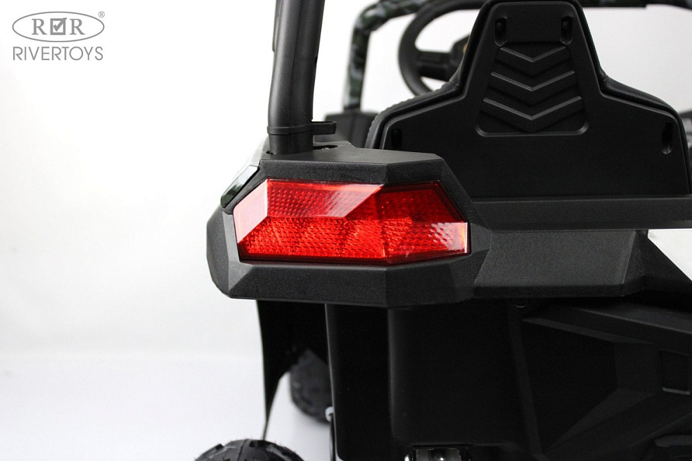 Детский электромобиль RiverToys M222MM зеленый камуфляж