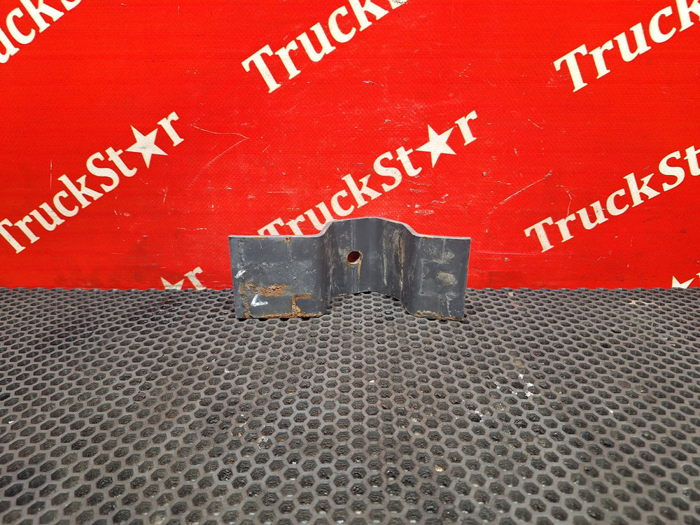 Кронштейн крыла заднего 2018г.