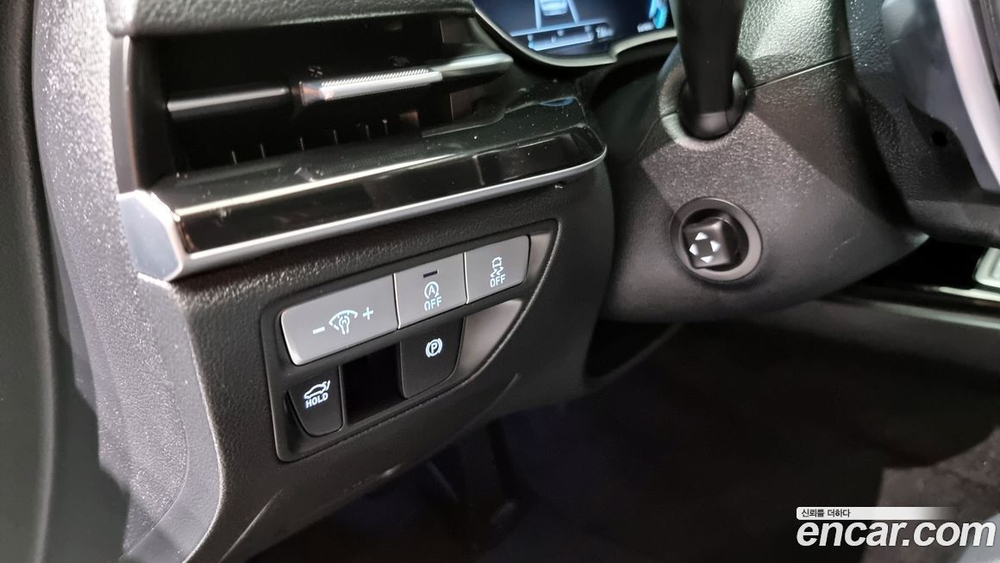 Genesis G80 (RG3) Бензин 2.5 Turbo AWD (04.2022)