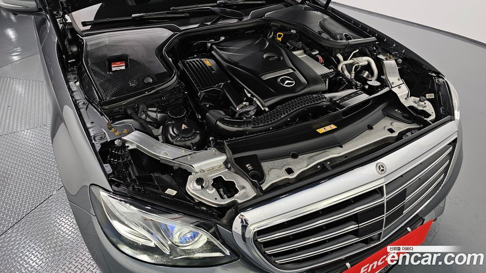 Mercedes-Benz E-Class W213 E300 4MATIC Exclusive (06.2020)