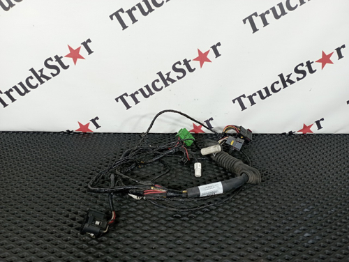 Проводка двери левой