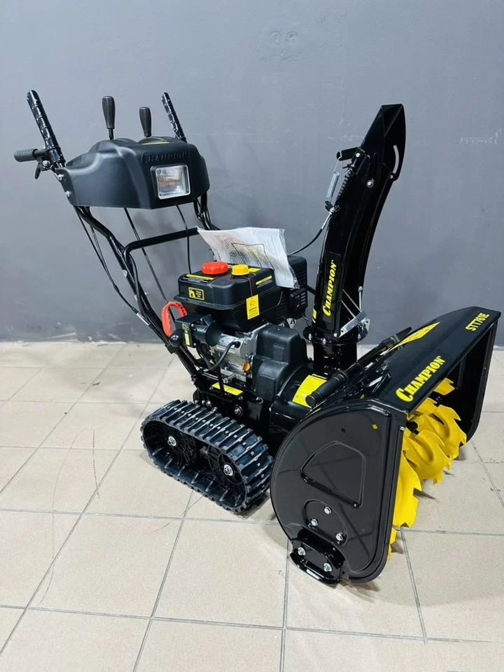 Снегоуборщик ЧЕМПИОН STT761E