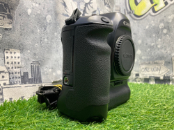Canon EOS-1N + Canon Power Drive Booster EA1
