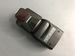 YongNuo YN-500EX Speedlite