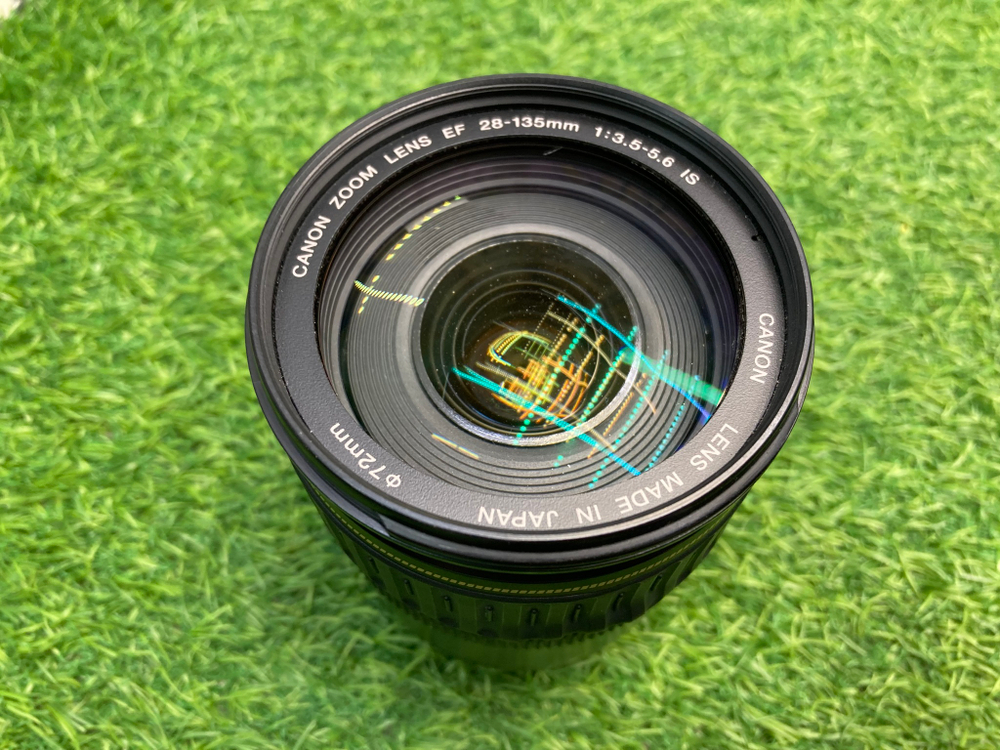 Canon EF 28-135mm 3.5-5.6 IS USM