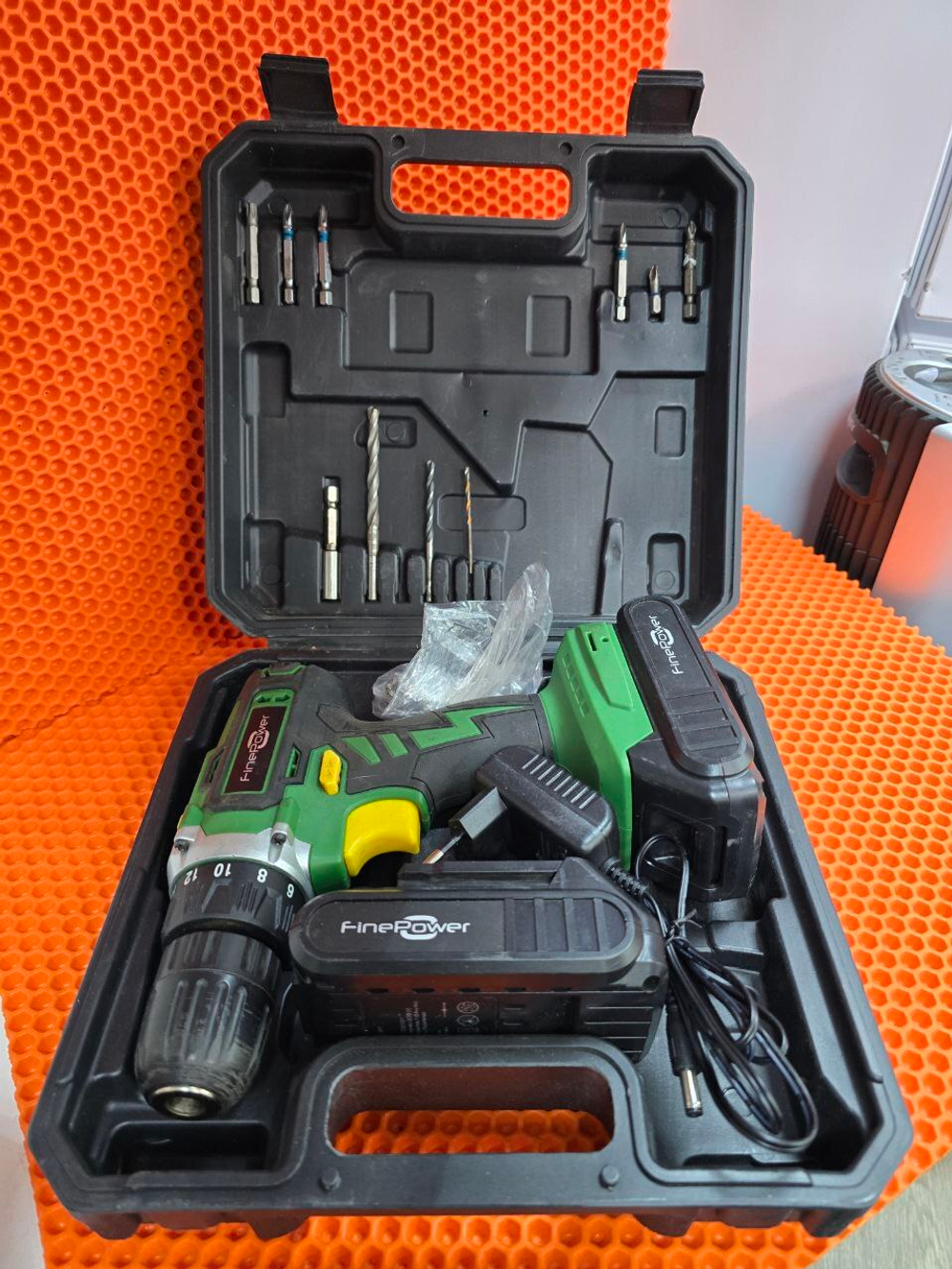 Шуруповерт FinPower cd0121