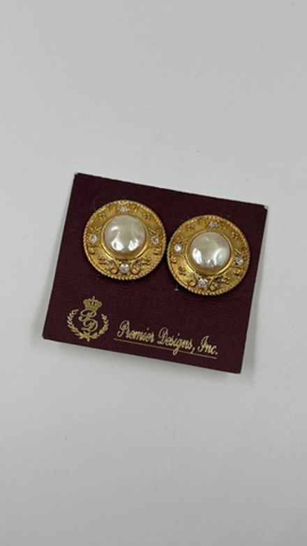 Клипсы с «жемчугом» Premier Designs