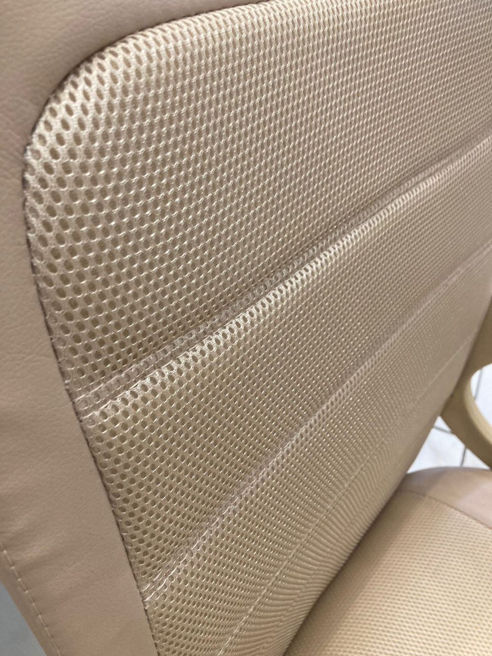 Кресло Элегия М4 сетка бежевая/бежевая Пиастра