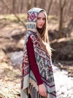 Пончо женское шерстяное с орнаментом