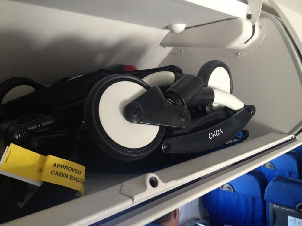 Аренда прогулочной коляски BabyZen YoYo 6+ черная