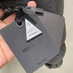 Пуховик Moncler