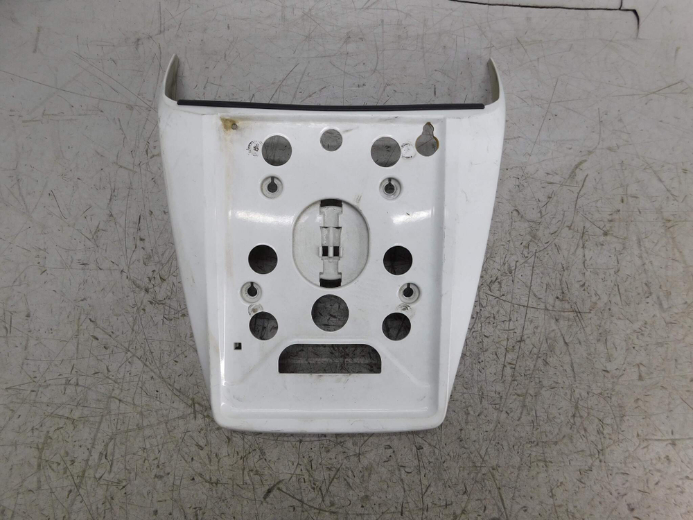 Пластик пассажирского сиденья Honda CB1300 SC54 SC62 77225-MFV-0000