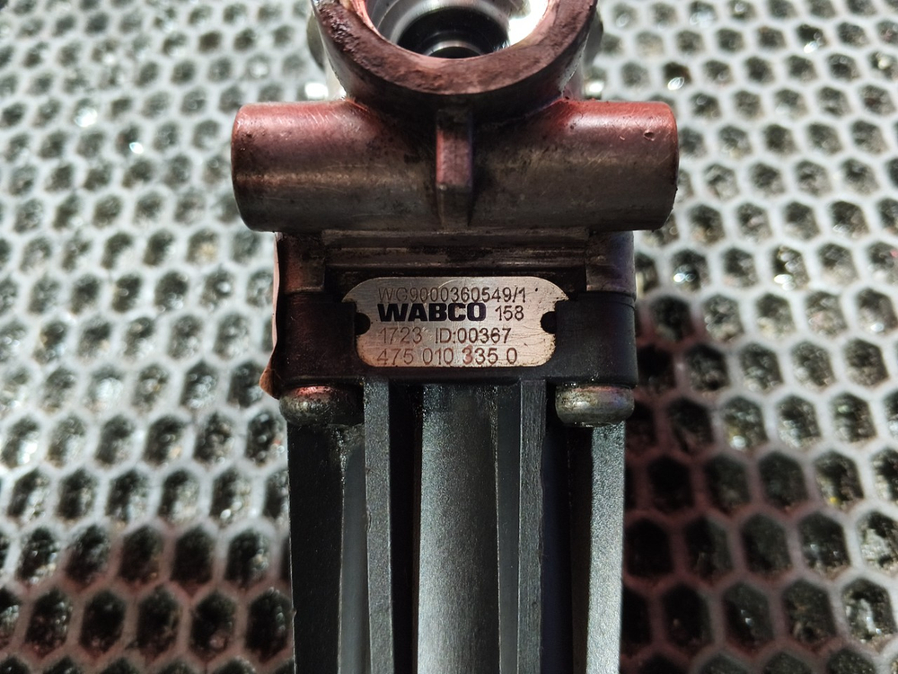 Клапан тормозной 2022г.