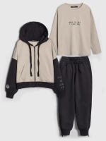 Спортивный костюм для девочки в школу