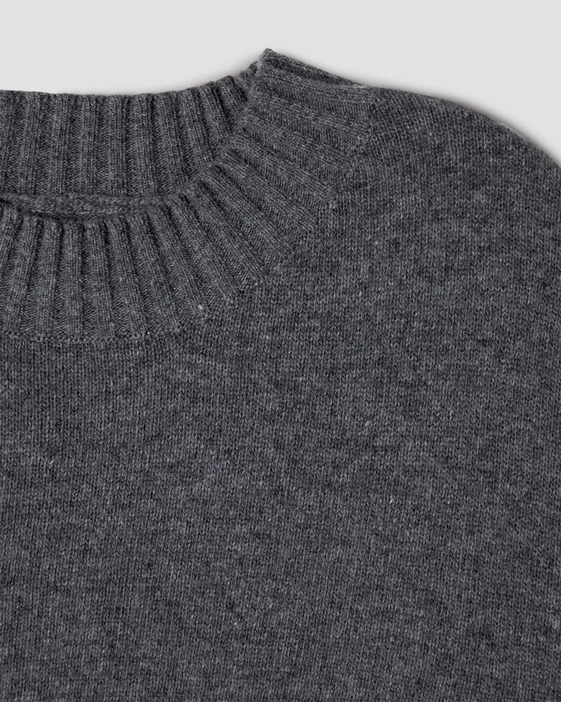 Серый джемпер из шерсти