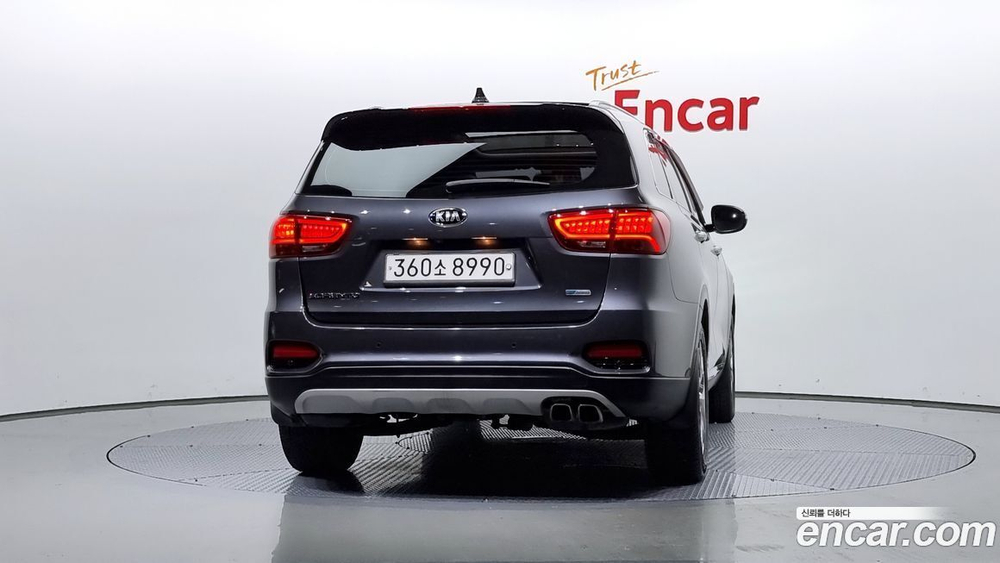 Kia The New Sorento Дизель 2.0 2WD (10.2019)